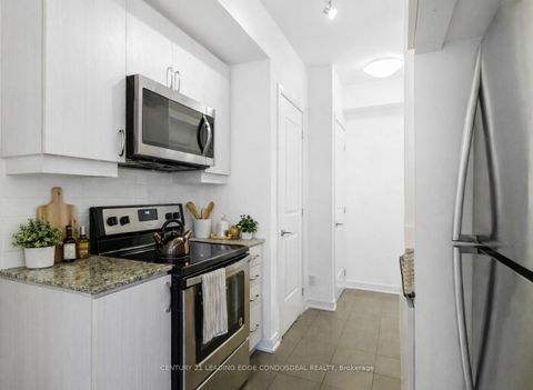 Photo 6 at 1712 - 9205 Yonge Street, Langstaff, Richmond Hill