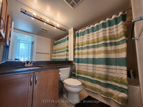 Photo 13 at 103 - 219 Fort York Boulevard, Niagara, Toronto