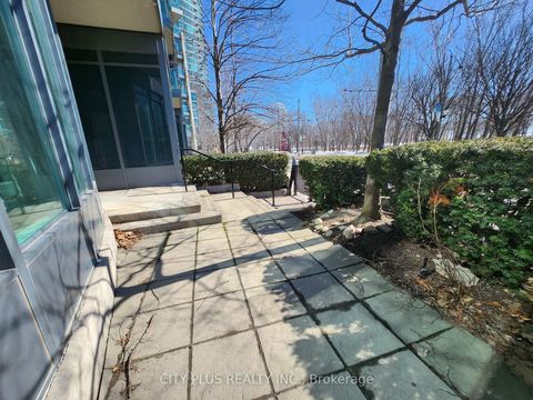 Photo 16 at 103 - 219 Fort York Boulevard, Niagara, Toronto