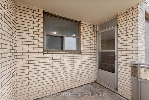 Photo 33 at 1405 - 390 Dixon Road, The Westway, Toronto