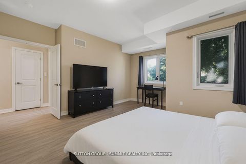 Photo 12 at 293 Olive Avenue, Central, Oshawa