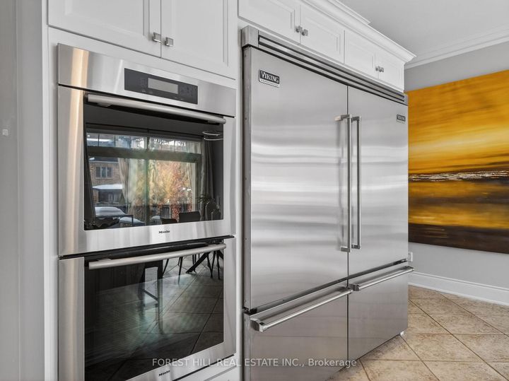 Photo 17 at 232 Luca Avenue, Patterson, Vaughan