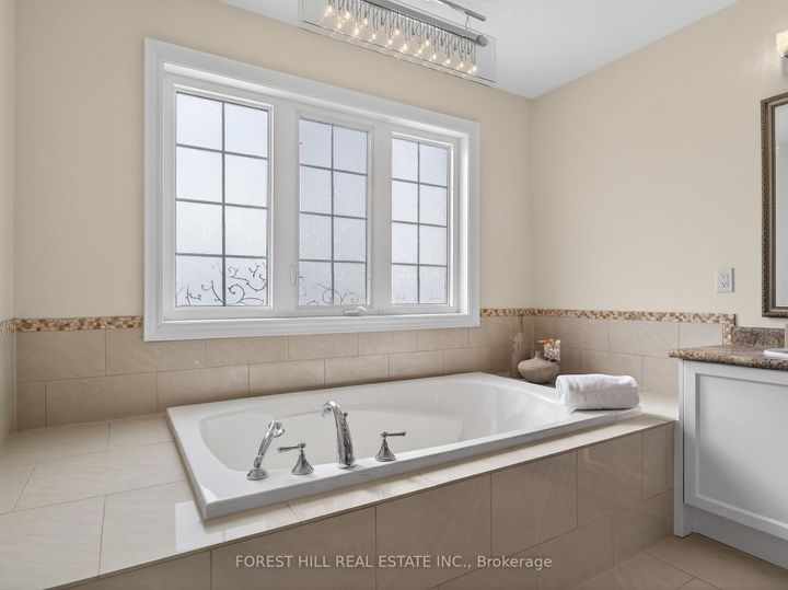 Photo 32 at 232 Luca Avenue, Patterson, Vaughan