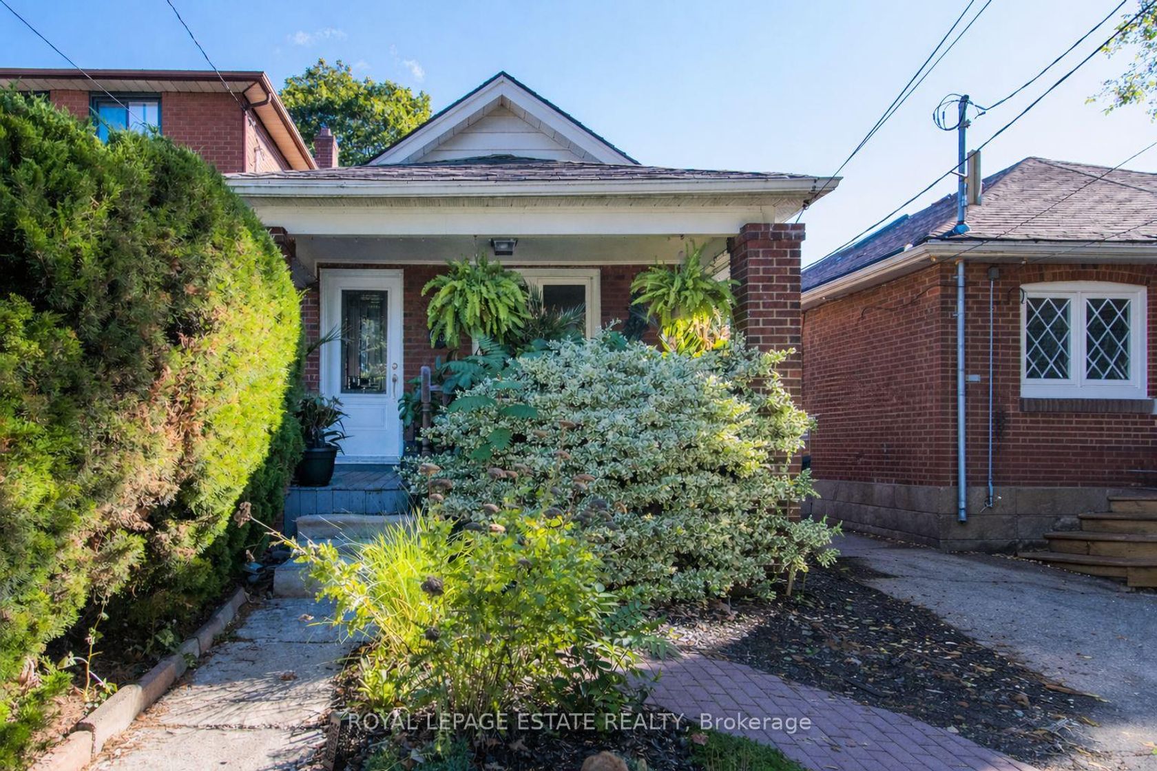 65 Queensbury Avenue, Cliffside, Toronto 