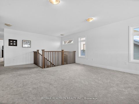 Photo 16 at 27 Franklin Trail, Rural Barrie Southwest, Barrie