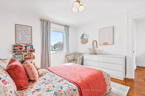 Photo 32 at 15A Schell Avenue, Belgravia, Toronto