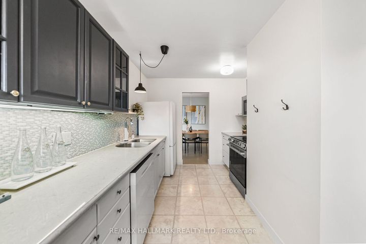 Photo 9 at 619 Timber Lane, Appleby, Burlington