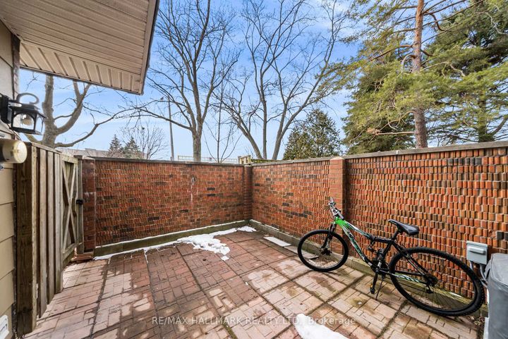 Photo 31 at 619 Timber Lane, Appleby, Burlington