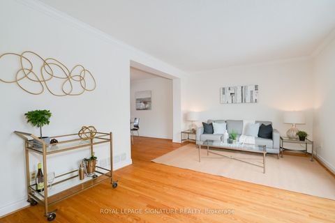 Photo 1 at 28 Grove Park Crescent, Don Valley Village, Toronto
