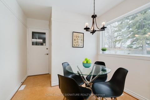 Photo 9 at 28 Grove Park Crescent, Don Valley Village, Toronto