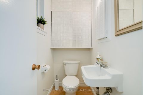 Photo 10 at 28 Grove Park Crescent, Don Valley Village, Toronto