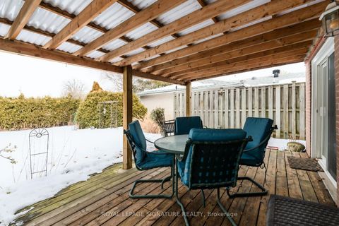 Photo 24 at 28 Grove Park Crescent, Don Valley Village, Toronto