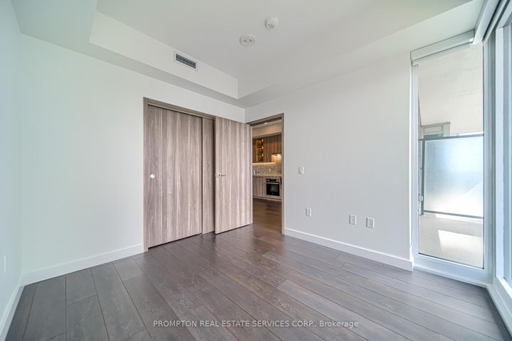 Photo 17 at 808 - 95 Mcmahon Drive, Bayview Village, Toronto
