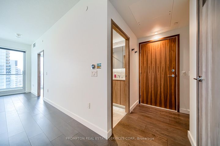 Photo 20 at 808 - 95 Mcmahon Drive, Bayview Village, Toronto