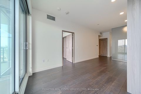 Photo 3 at 808 - 95 Mcmahon Drive, Bayview Village, Toronto