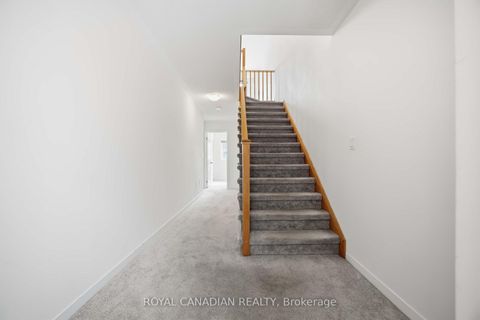 Photo 7 at 885 Kicking Horse Path, McLaughlin, Oshawa