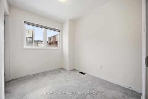 Photo 8 at 885 Kicking Horse Path, McLaughlin, Oshawa