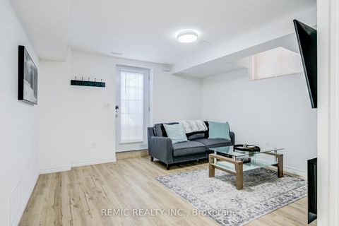 Photo 27 at 36 Sailors Landing, Bowmanville, Clarington