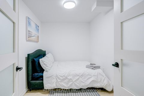 Photo 37 at 36 Sailors Landing, Bowmanville, Clarington