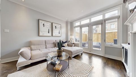 Photo 3 at 124 Six Point Road, City Centre West, Toronto