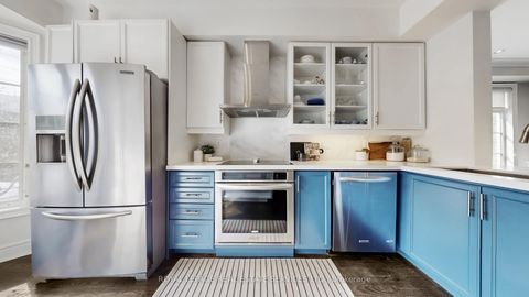 Photo 15 at 124 Six Point Road, City Centre West, Toronto