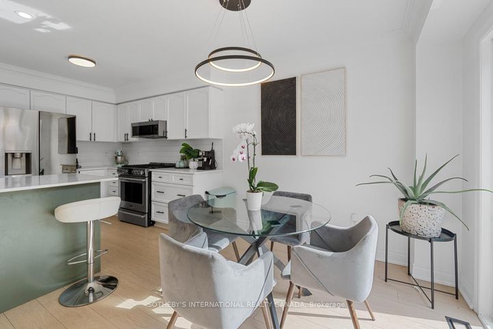 Photo 11 at 2182 Meadowglen Drive, WM Westmount, Oakville