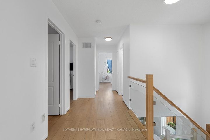 Photo 19 at 2182 Meadowglen Drive, WM Westmount, Oakville