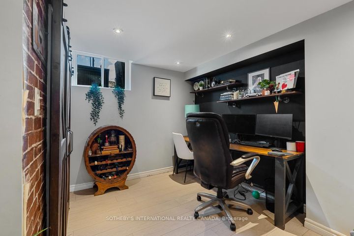 Photo 21 at 2182 Meadowglen Drive, WM Westmount, Oakville