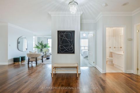 Photo 10 at 1006 - 2 Aberfoyle Crescent, City Centre West, Toronto