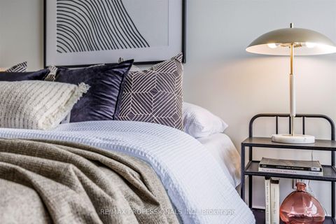 Photo 34 at 1006 - 2 Aberfoyle Crescent, City Centre West, Toronto