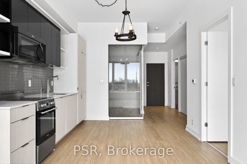 Photo 4 at 509 - 6 Parkwood Avenue, Casa Loma, Toronto