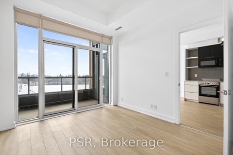 Photo 10 at 509 - 6 Parkwood Avenue, Casa Loma, Toronto