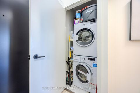 Photo 18 at 2101S - 127 Broadway Avenue, Mount Pleasant West, Toronto