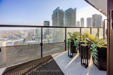 Photo 19 at 2101S - 127 Broadway Avenue, Mount Pleasant West, Toronto