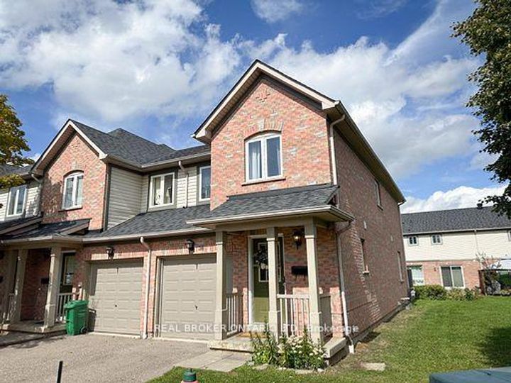 Photo 2 at 36 - 5255 Guildwood Way, Hurontario, Mississauga