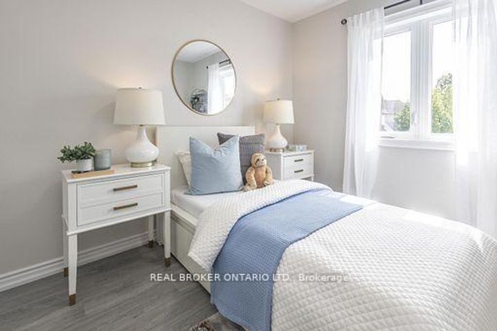 Photo 22 at 36 - 5255 Guildwood Way, Hurontario, Mississauga