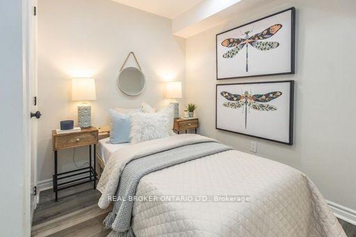 Photo 30 at 36 - 5255 Guildwood Way, Hurontario, Mississauga