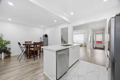 Photo 15 at 4 - 1021 Midland Avenue, Eglinton East, Toronto