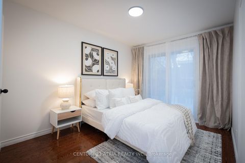 Photo 10 at 3 Lamberton Boulevard, York University Heights, Toronto