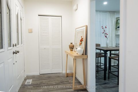 Photo 19 at 3 Lamberton Boulevard, York University Heights, Toronto