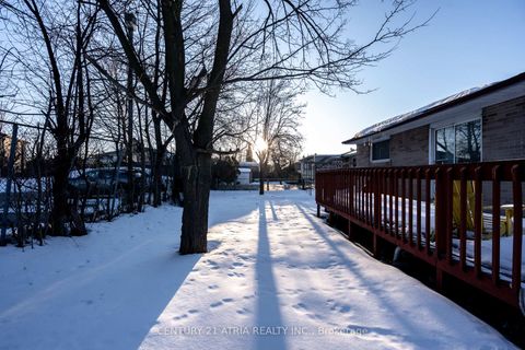 Photo 32 at 3 Lamberton Boulevard, York University Heights, Toronto