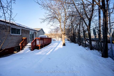 Photo 34 at 3 Lamberton Boulevard, York University Heights, Toronto