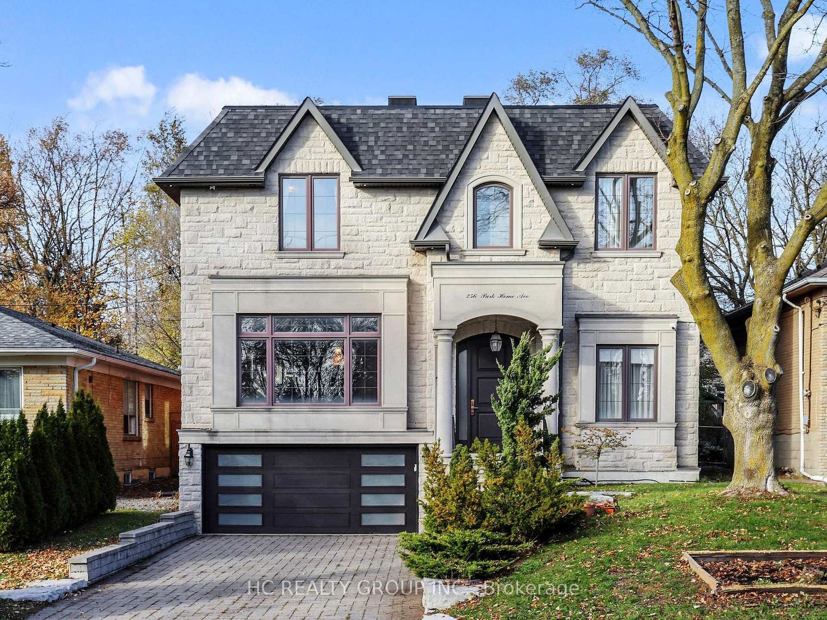 256 Park Home Avenue, Willowdale West, Toronto 