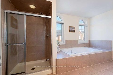 Photo 21 at TO39 - 39 Torr Lane, Central, Ajax