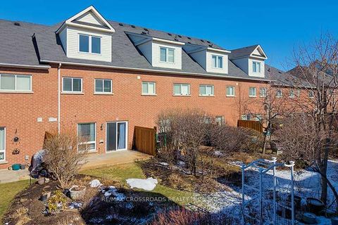 Photo 32 at TO39 - 39 Torr Lane, Central, Ajax