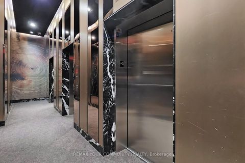 Photo 5 at 408 - 30 Nelson Street, Waterfront Communities C1, Toronto