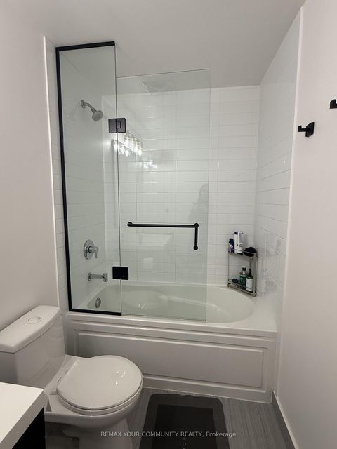 Photo 21 at 408 - 30 Nelson Street, Waterfront Communities C1, Toronto