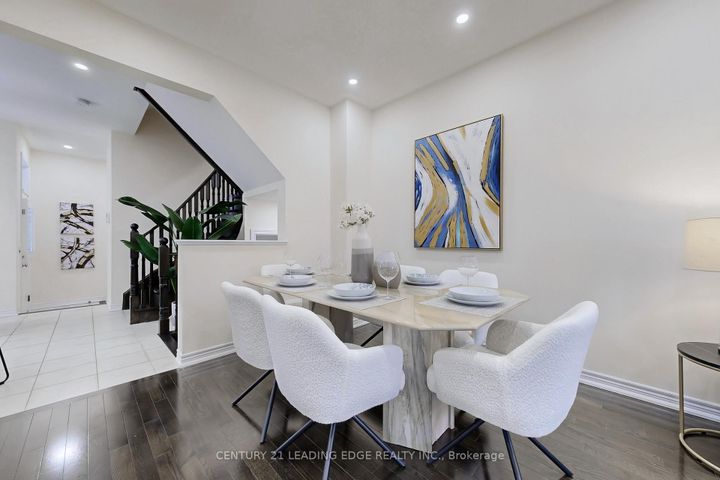 Photo 7 at 6 Poetry Drive, Vellore Village, Vaughan