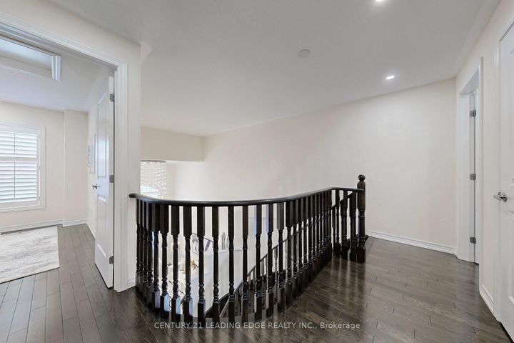 Photo 25 at 6 Poetry Drive, Vellore Village, Vaughan