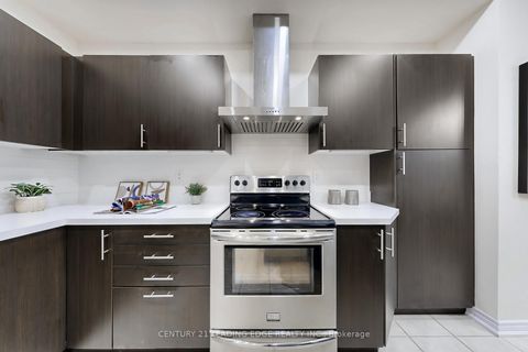 Photo 8 at 6 Poetry Drive, Vellore Village, Vaughan